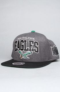 Mitchell & Ness The Philadelphia Eagles Arch Logo G2 Snapback Hat in Gray