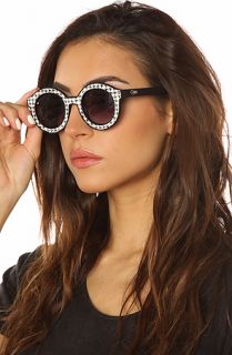 Quay Eyewear Sunglasses Glomesh Round Frames in Sparkly Houndstooth