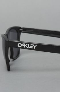 Vintage Eyewear The Oakley Frogskin Sunglasses in Black