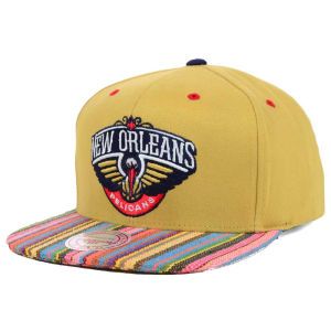 New Orleans Pelicans Mitchell and Ness NBA Native Stripe 2 Tone Snapback
