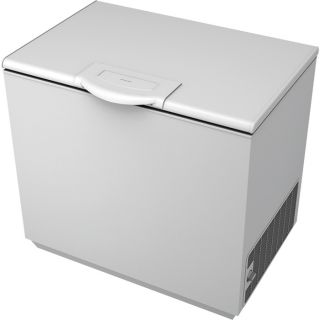 Sundanzer Solar Powered Chest Freezer   8 Cubic Ft., 30 Inch L x 50 Inch W x 37