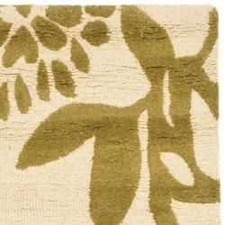 Handmade Soho Beige/ Green New Zealand Wool Runner (2'6 x 8') Safavieh Runner Rugs