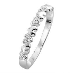 14k White Gold White Diamond Accent Heart Band (H I, I1 I2) Diamond Rings