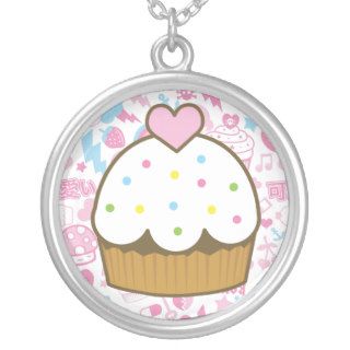 vanilla cupcake necklace