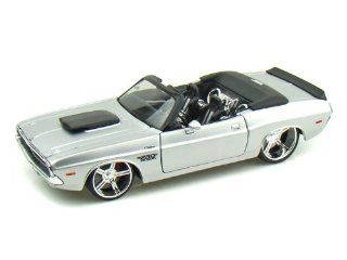 1970 Dodge Challenger R/T Convertible 1/24 Silver Toys & Games
