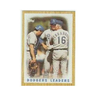 1987 Topps #431 Dodgers Team/(Mound conference) Sports Collectibles