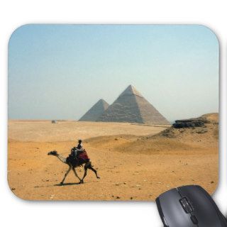 camel pyramid mouse pad