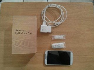 SAMSUNG GALAXY S4 i9500 16GB INTERNATIONAL VERSION NO WARRANTY WHITE COLOR Cell Phones & Accessories