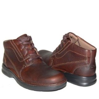 Clarks Men's Winnetka, Brown Oily Leather, US 7 M Boots Shoes