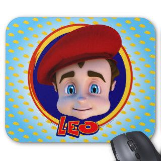 Leo Portrait on Circle Mousepad