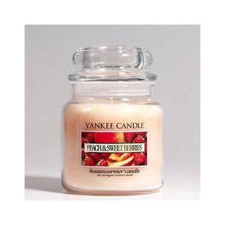 Peach & Sweet Berries Yankee Candle 14.5 oz   Jar Candles