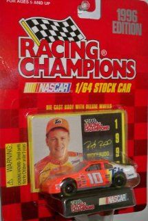 Racing Champions   Nascar   1996   Ricky Rudd #10 Tide   164 Die Cast Replica Car and Collector Card Toys & Games