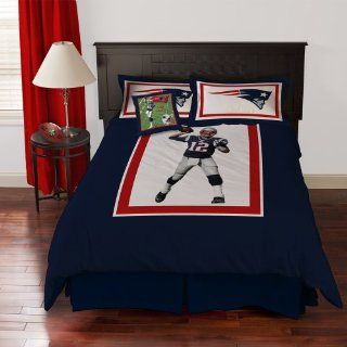NFL Biggshots Bedding   New England Patriots Tom Brady Comforter Set and Toss Pillow, Full   New England Patriots Bedding