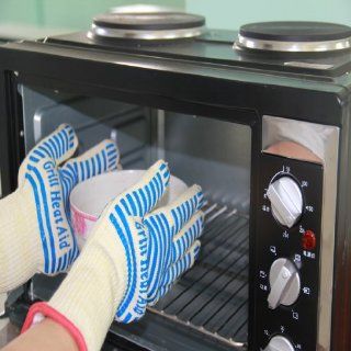 #1 Oven Extra Long Cuff Gloves   13" to Protect Arms   Defy Heat up to 662F   Set of 2 Small/Medium Size BBQ & Grill Heat Resistant Gloves   Cooking Gloves Insulated By Aramid Fiber with 100% Cotton Lining Provides Comfort for Baking   Five Finge