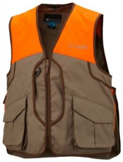 Columbia Men's Ptarmigan II Comfort Zipper Pocket Vest Clothing