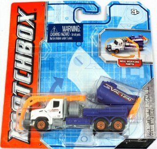 Matchbox   Real Working Rigs   Freightliner Business Class M2 106V Toys & Games
