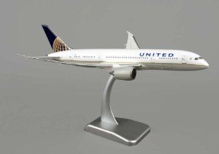 Hogan United 787 8 1/200 W/GEAR Post Co Merger Livery   Airplane Model Building Kits