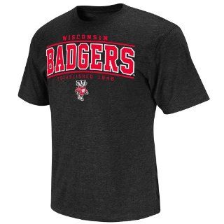 NCAA Wisconsin Badgers Men's Stinger Crew Neck Tee, X Large, Black  Sports Fan T Shirts  Clothing