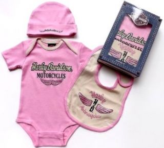 Harley Davidson Baby Girl Gift Set   Hat Bib Bodysuit Clothing
