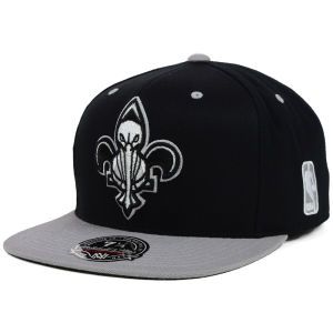 New Orleans Pelicans Mitchell and Ness NBA Black Gray Fitted Cap