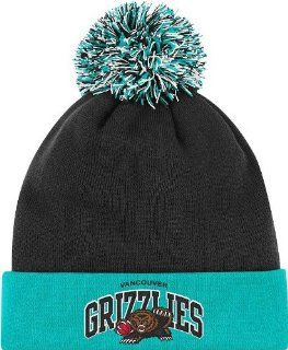 Vancouver Grizzlies Mitchell & Ness "Arched Logo" Vintage Cuffed Premium Knit Hat w/ Pom  Sports Fan Beanies  Sports & Outdoors