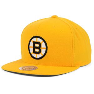Boston Bruins Mitchell and Ness NFL Wool Solid Snapback Cap