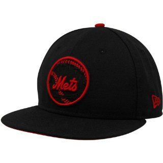 New York Mets hats  New Era New York Mets Black Tonal Pop 59FIFTY Fitted Hat  Sports Fan Baseball Caps  Sports & Outdoors
