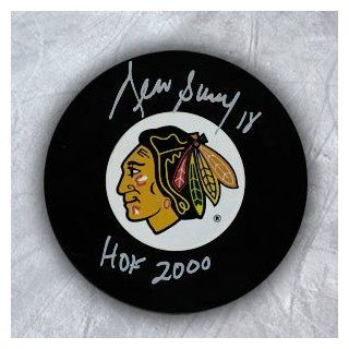 DENIS SAVARD Chicago Blackhawks Autographed Hockey Puck Sports Collectibles