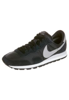 Nike Sportswear   AIR PEGASUS 83   Trainers   black