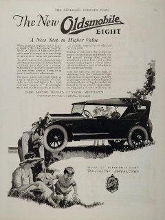 1921 Ad Oldsmobile Eight Model 47 Car Sedan Touring   Original Print Ad  