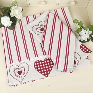 4th anniversary heart table linen gift set by dibor