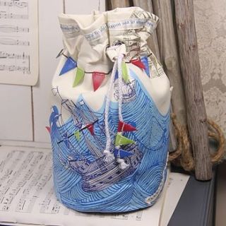 sea breeze wash bag by lisa angel homeware and gifts