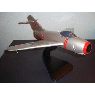 MiG 15 Fagot   former Soviet Union Airplane Model Toy. Mahogany Wood Model Aircraft Scale 1/28 Toys & Games