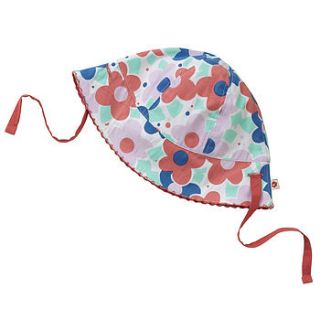 ditsy daisy baby sun hat by piccalilly