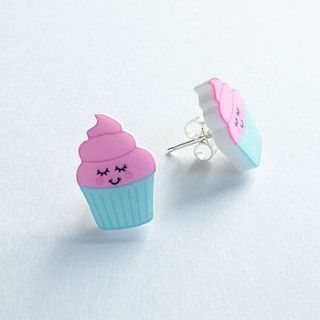 illustrated cupcake acrylic stud earrings by hoobynoo world