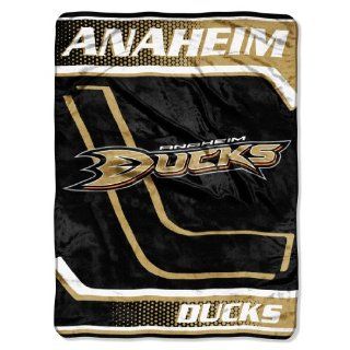 NHL Anaheim Ducks Banner Royal Plush Raschel Throw Blanket, 60x80 Inch  Sports Fan Throw Blankets  Sports & Outdoors