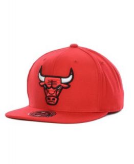 Mitchell & Ness Chicago Bulls NBA Black 2 Tone Fitted Cap   Sports Fan Shop By Lids   Men