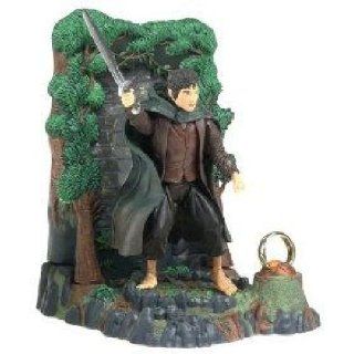 Lord of the Rings Frodo with Drawn Sword   Fellowship of the Ring Toys & Games