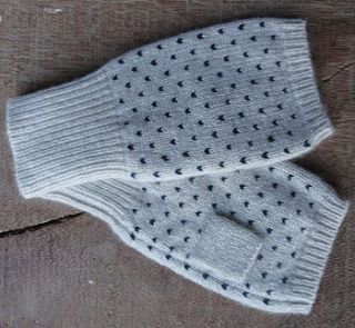 cashmere jacquard handwarmers by new scotland