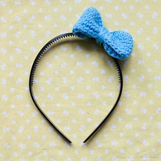 learn to crochet bow alice band by kat goldin designs