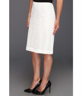 Ivory cotton lace skirt flaunts a swirling paisley style pattern