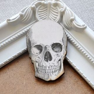anatomy wooden skull brooch by artysmarty