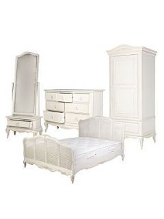 Shabby Chic Primrose bedroom furniture range