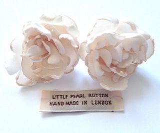 la vie en rose earrings by little pearl button