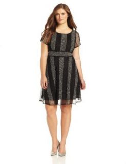 Gabby Skye Women's Plus Size Seed Knit Lined Striped Dress, Black, 18