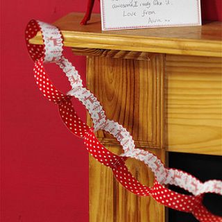 christmas paper chains set by the 3 bears one stop gift shop