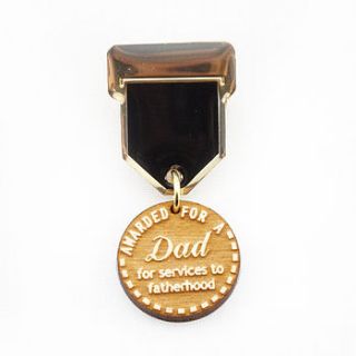 'dad' champ badge medal pin by wue