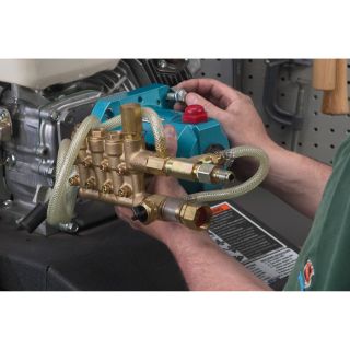 CAT Pumps Pressure Washer Pump — 2.5 GPM, 2750 PSI, 5 HP to 6.5 HP Required, Model# 4DNX25GSI  Pressure Washer Pumps