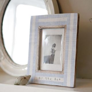 'by the sea' frame by little pieces
