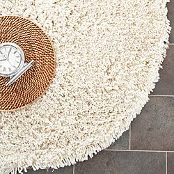 Hand woven Bliss Ivory Shag Rug (4 Round)